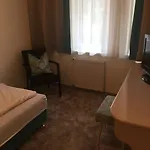 Christina Hotel *