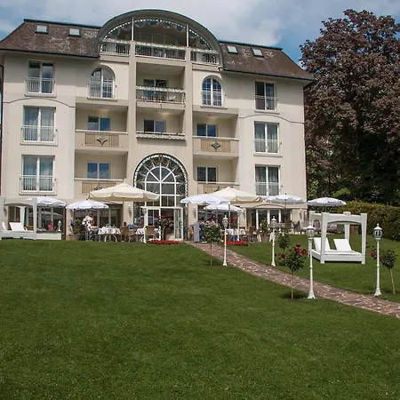 Hotel Christina *