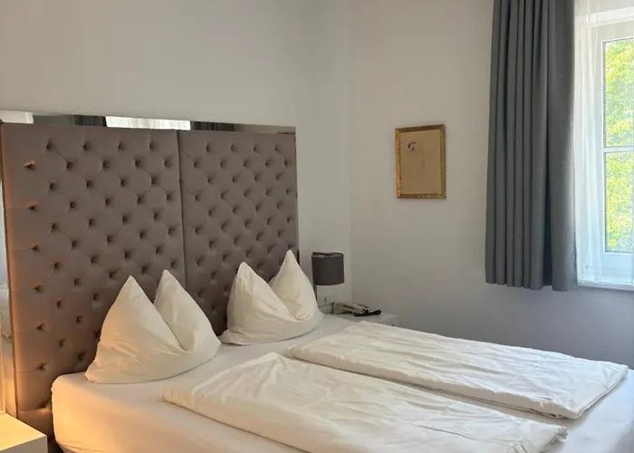 Christina 酒店 Pörtschach am Wörthersee